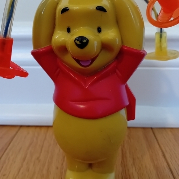 Vintage Disney World Winnie The Pooh Light Up Flying Bumblebee Honey Toy WORKING - Picture 6 of 6